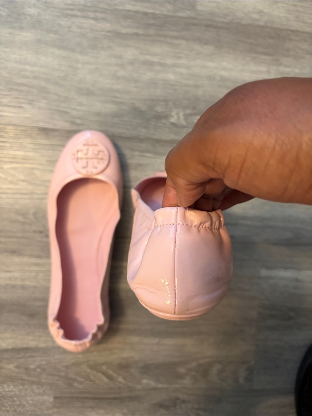 Tory Burch Blush Pink Leather Logo Ballet Flats - Picture 5 of 6